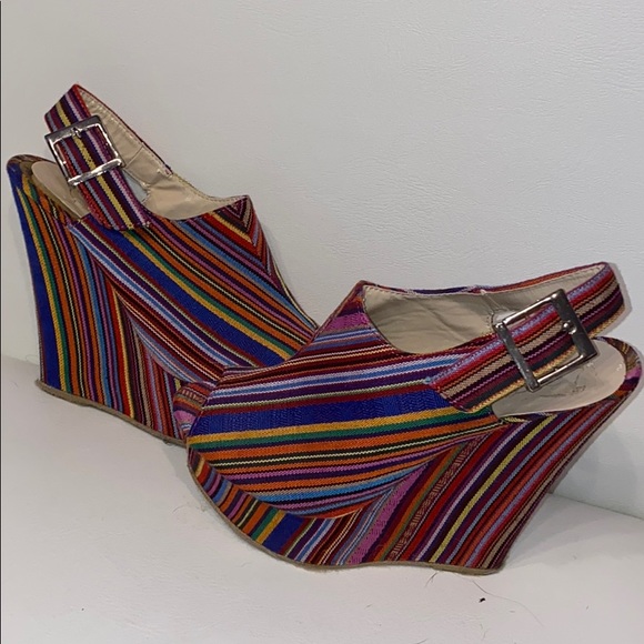 Fabulous Rainbow Wedge - Picture 2 of 5